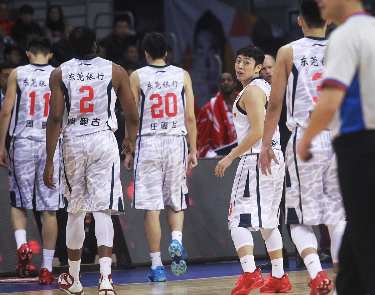 开云体育-包含Uzi迎来三赛季出色发挥，拜仁观众热烈欢呼！的词条-开云体育