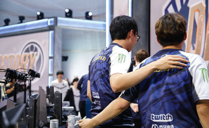 开云-DWG教练压力巨大！，Ning遭遇七持续失利赛场气氛高涨的简单介绍-开云