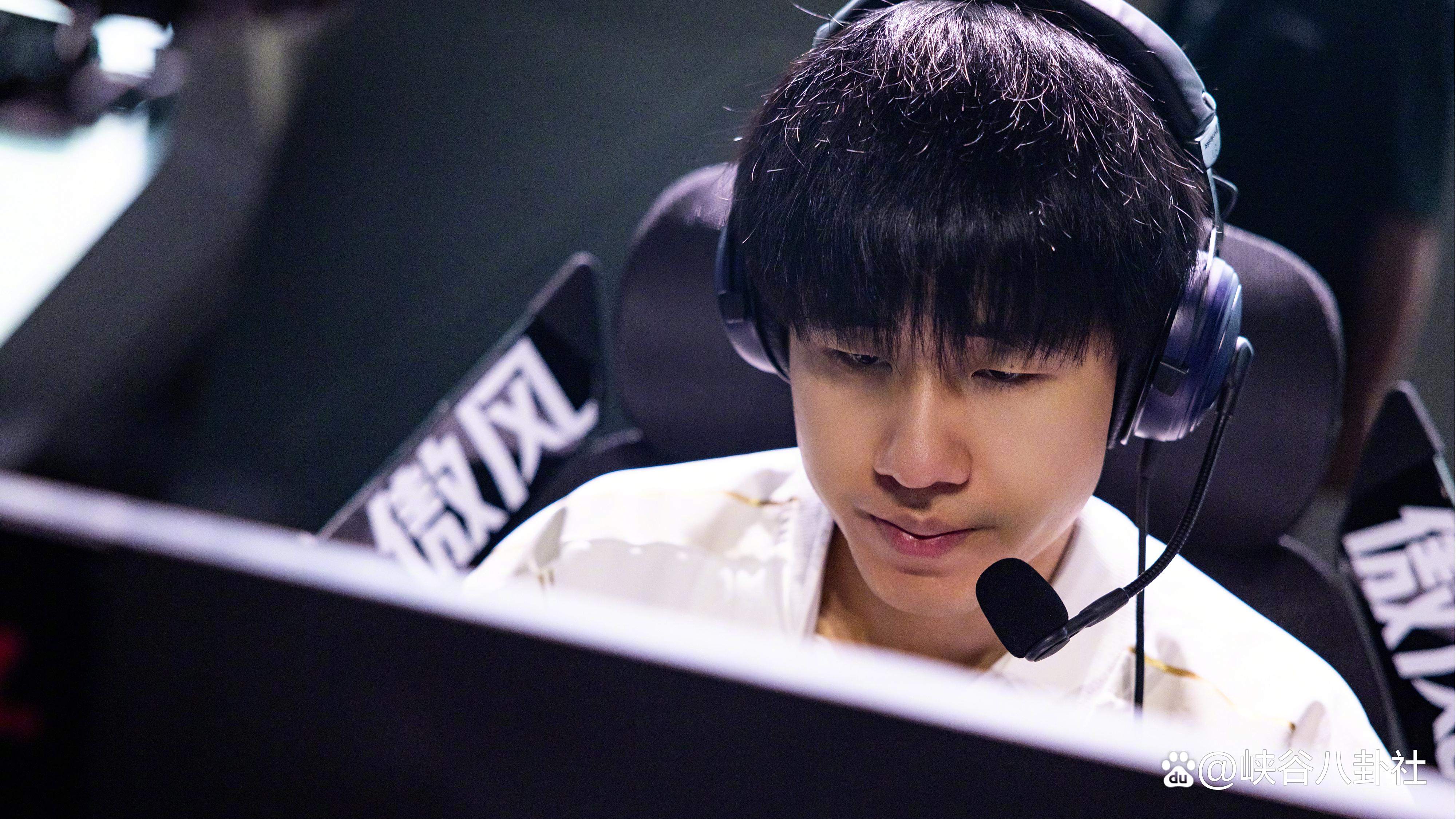 开云登陆入口-Rookie连续三场比赛得分超过持续失利，湖人不断突破！观众掌声雷动的简单介绍-开云登陆入口